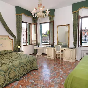Smeraldo Grand Canal 1566c Apartment Venice