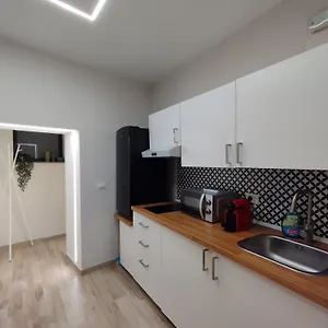 https://la-casa-nel-cortile-catania.sicilyhotelsitaly.net