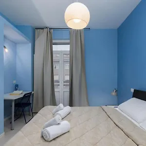 https://deluxe-suite-with-free-wifi-and-netflix.it-lombardy.com