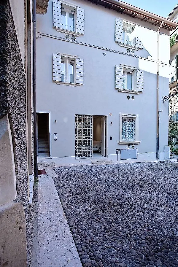 Le Nuove Cadreghe Apartments Verona